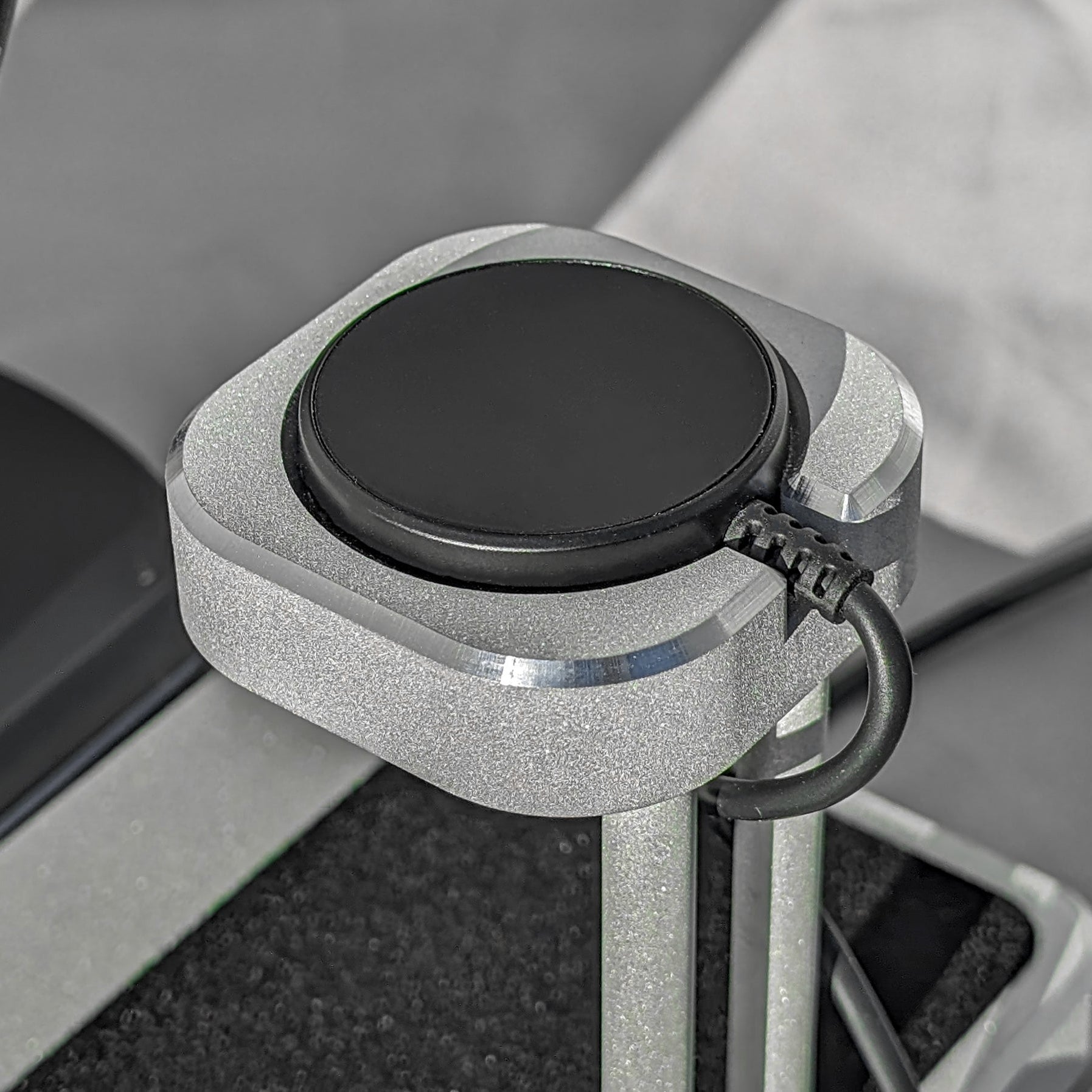 Galaxy Watch Ultra and 7 Hyperion Charging Stand View 2