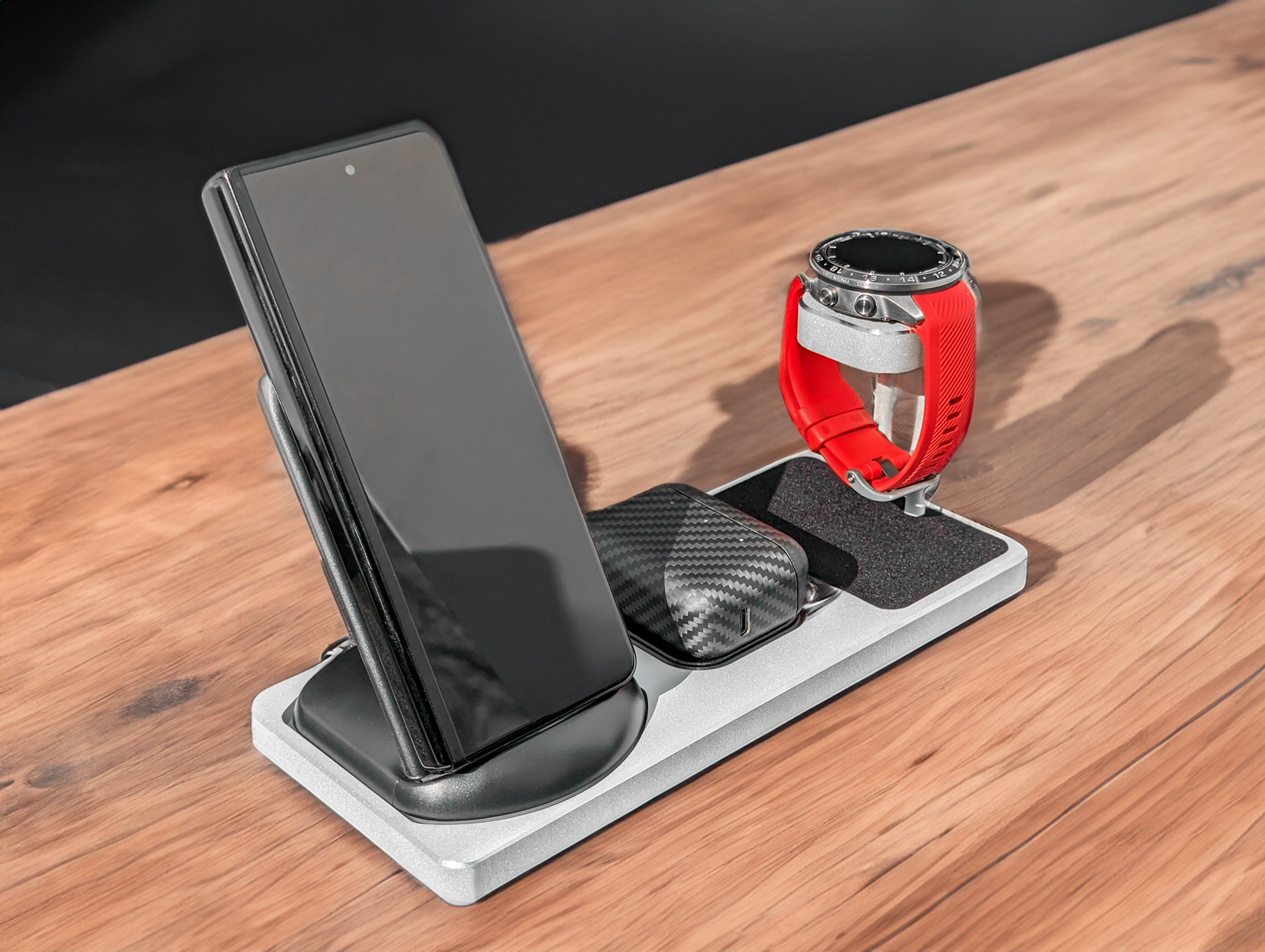 Garmin MARQ 2 Hyperion Stand View 2