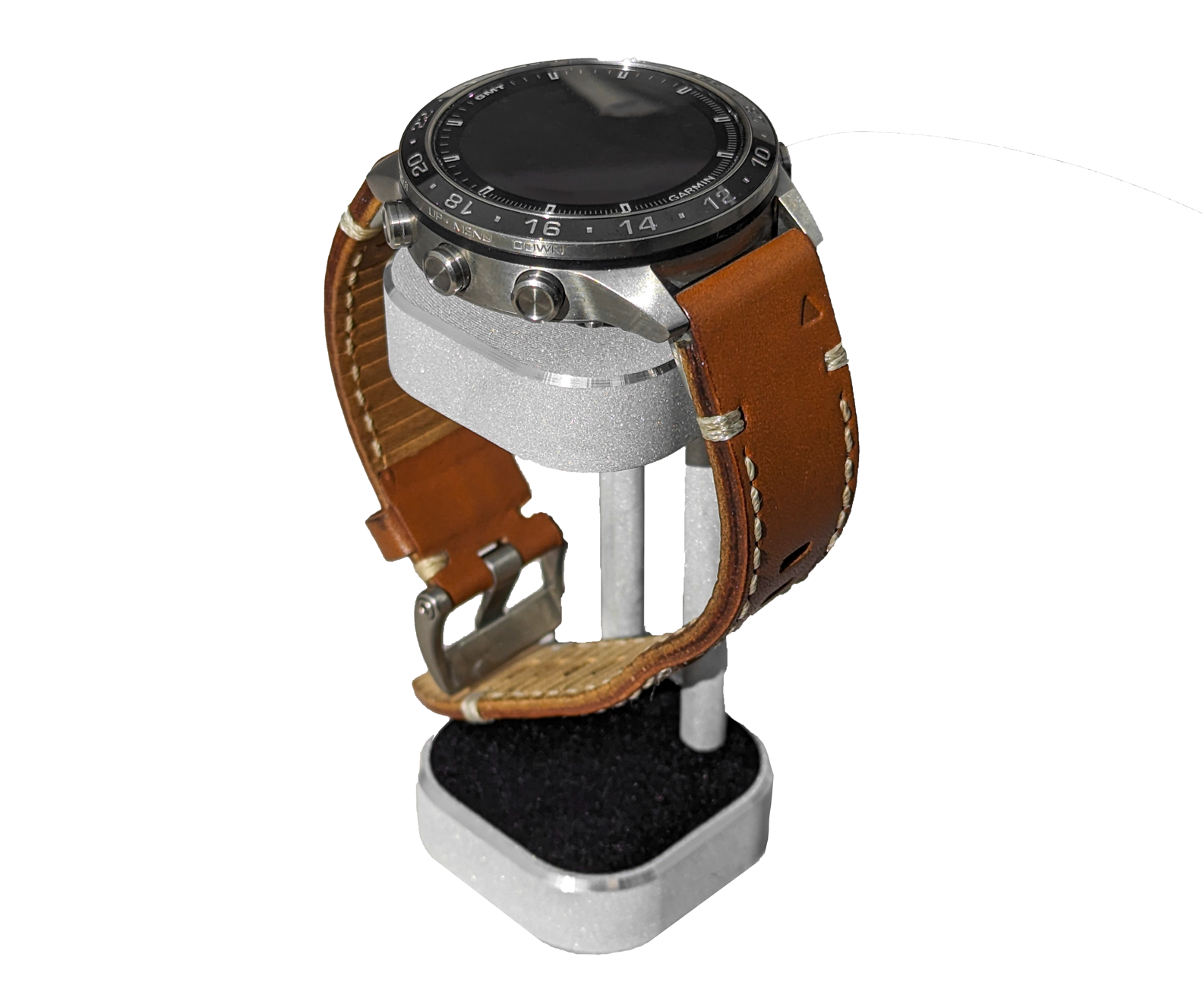 Garmin MARQ 2 Lina Stand View 4