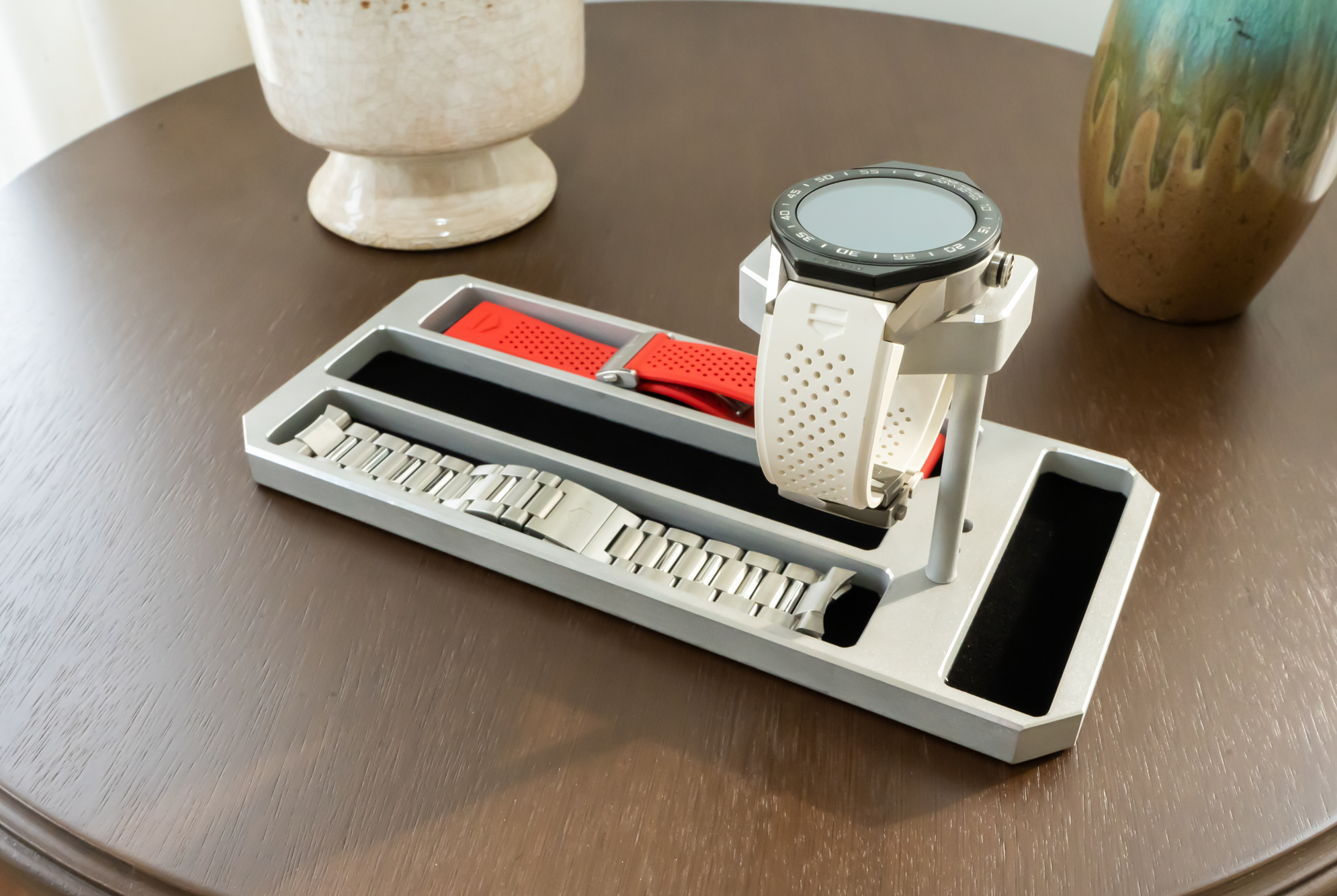 TAG Heuer Gen 2 Modular 45 Smartwatch Charging Stand (Strap Combo)