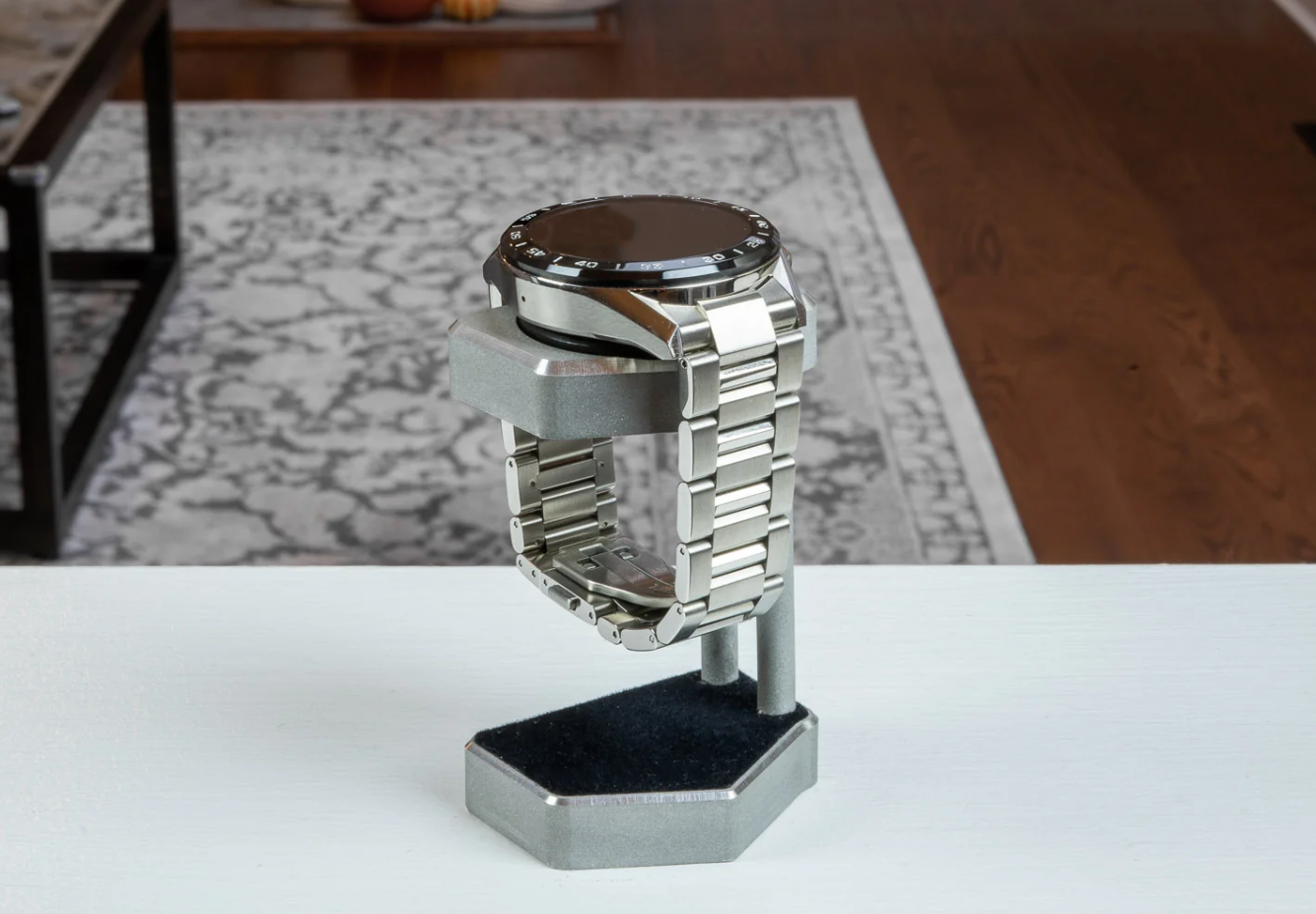 TAG Heuer Connected Gen 3 2020 Smartwatch Stand