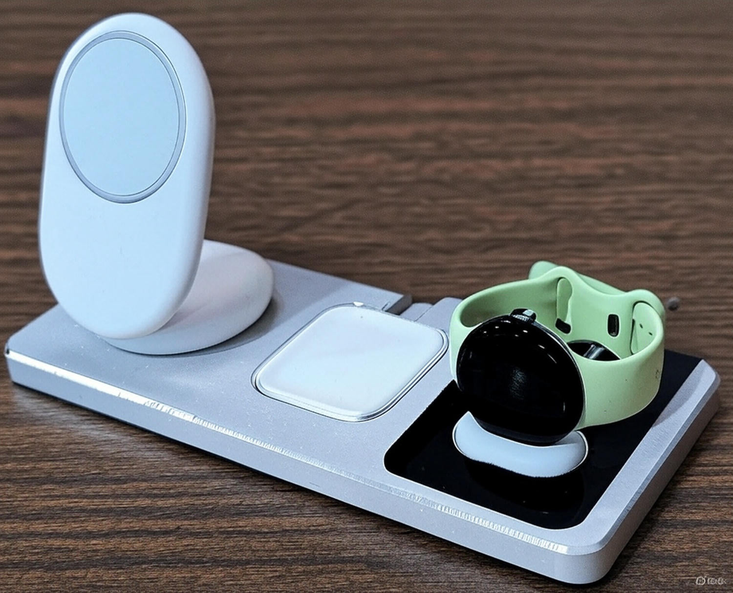 PixelSnap Combo for Google Pixel Watch Gen 4 Smartwatch Charging Dock