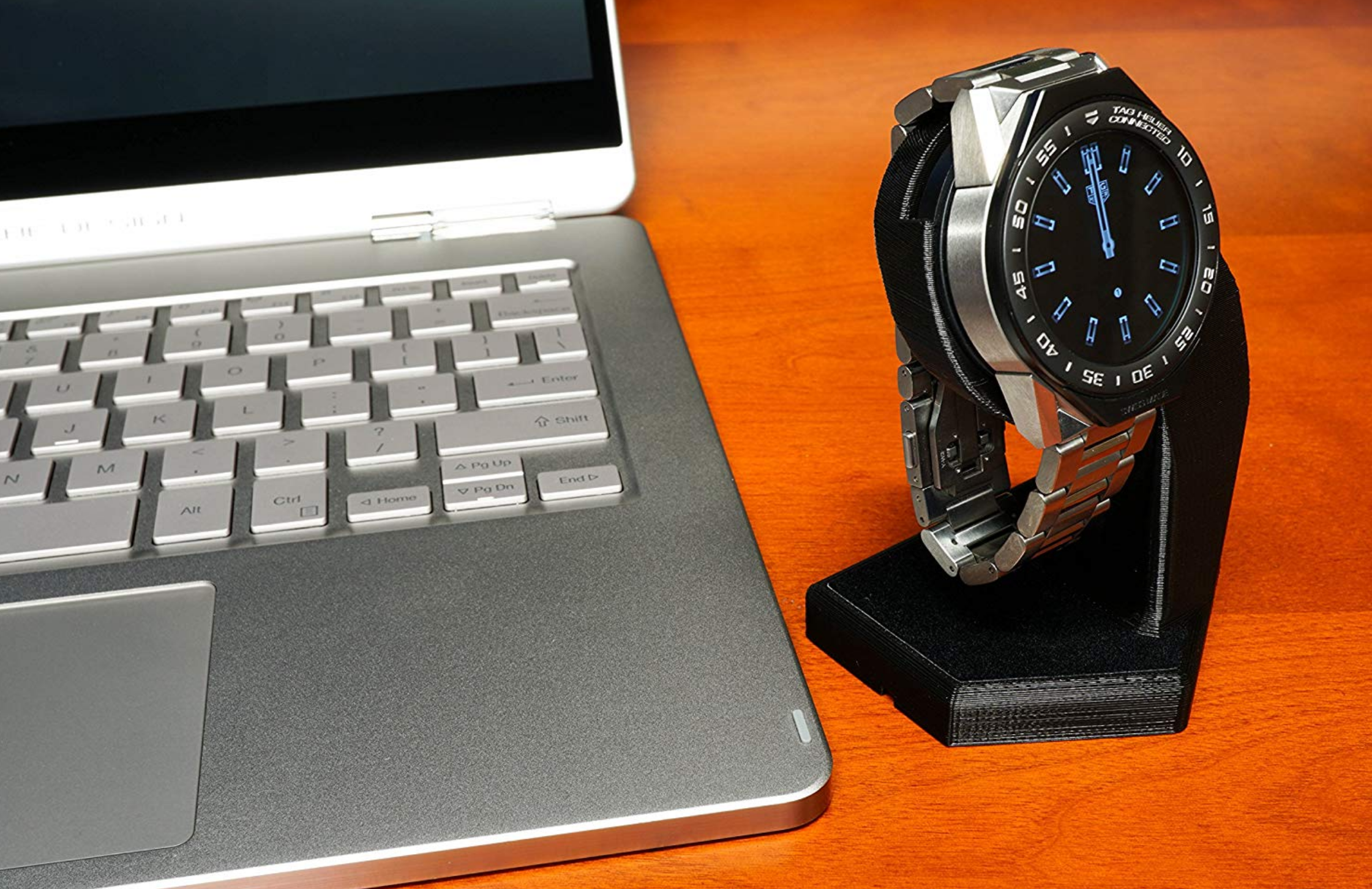 Artifex Design Stand Compatible for 2nd Generation TAG Heuer Connected